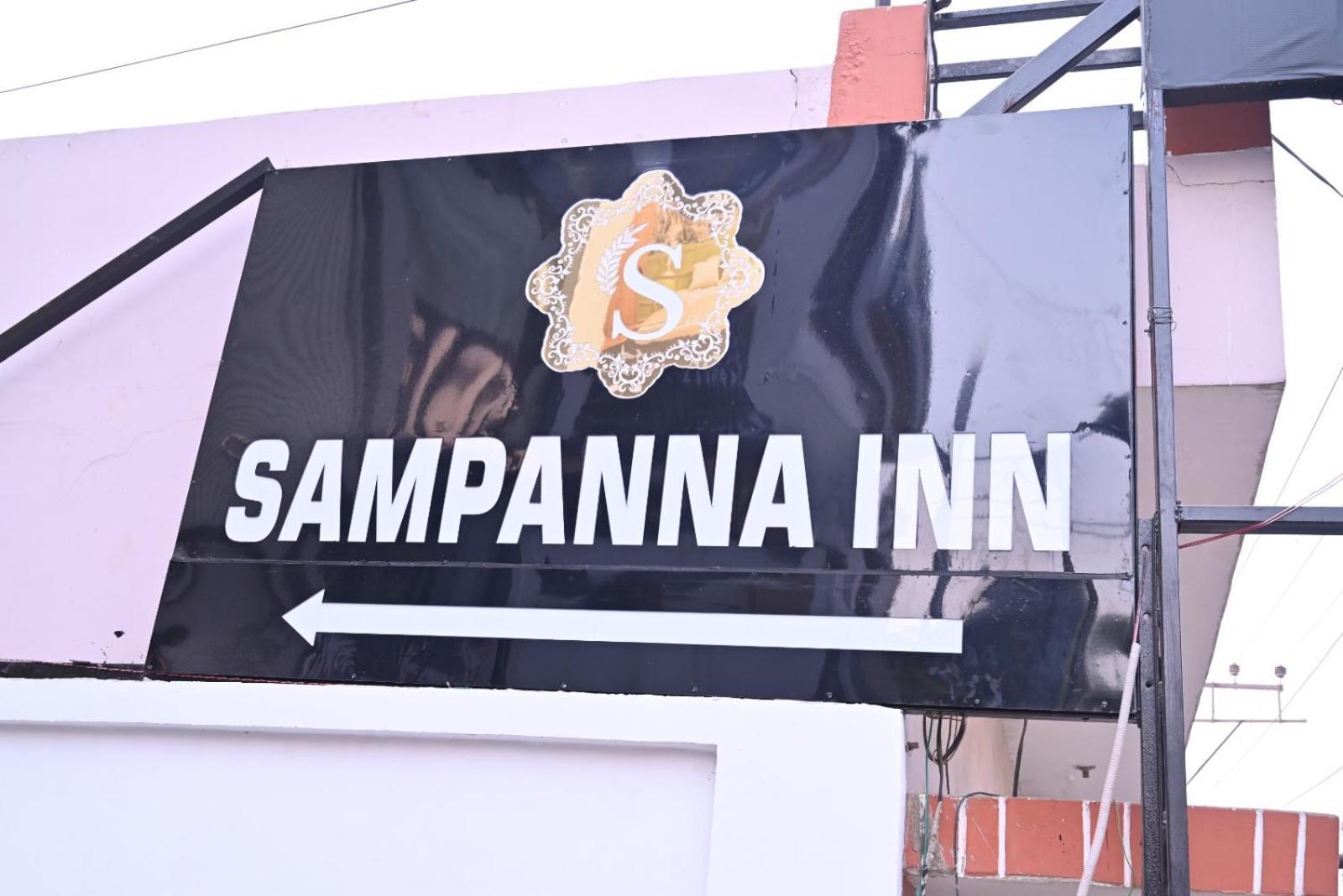 Hotel Sampanna Varanasi